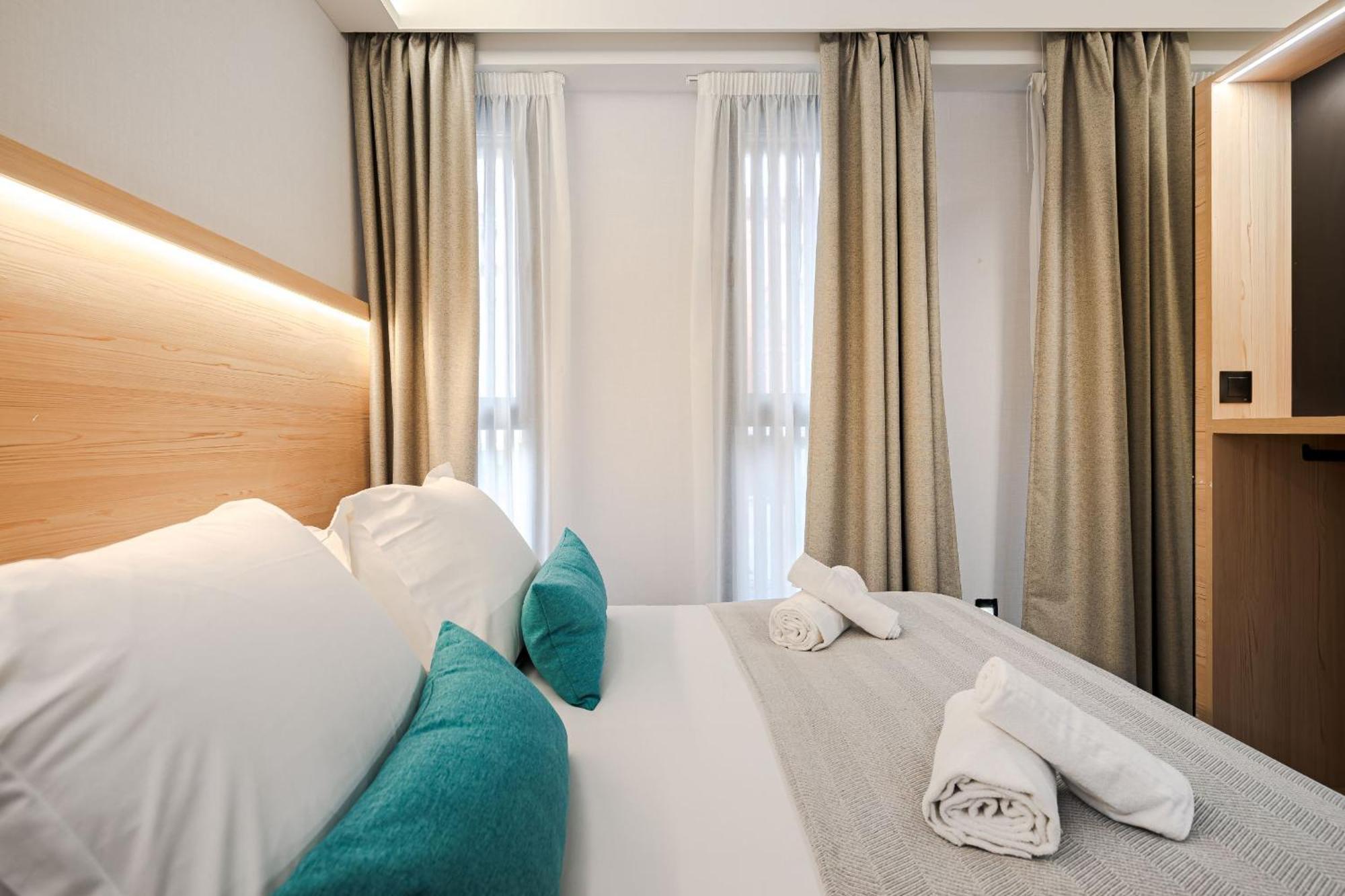 Feelathome Ventas Suites Madrid Buitenkant foto